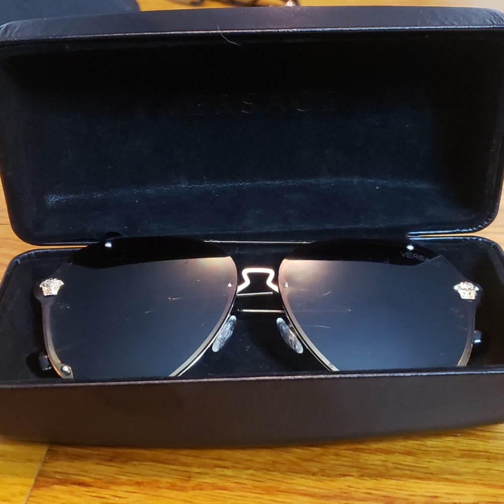 Versace women's sunglasses 20138